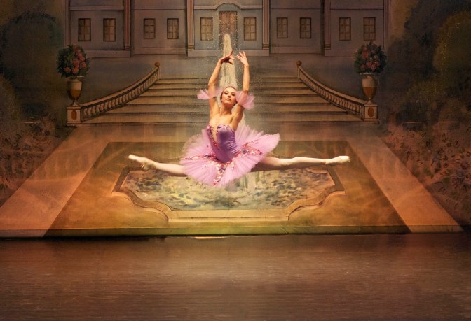 ΩΡΑΙΑ ΚΟΙΜΩΜΕΝΗ_8