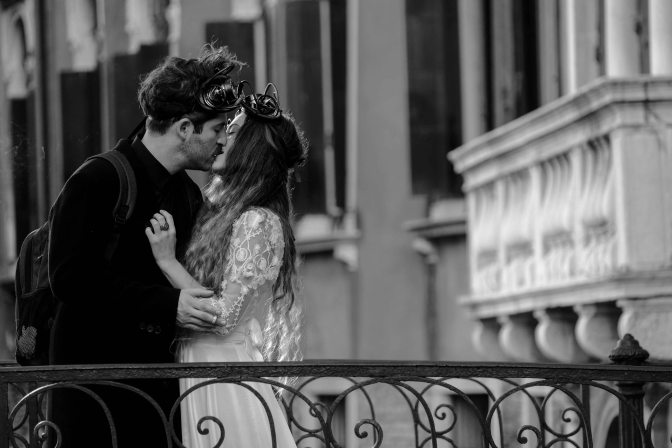 ΚΥΡΙΟΣ ΚΑΙ ΚΥΡΙΑ ΛΟΤ