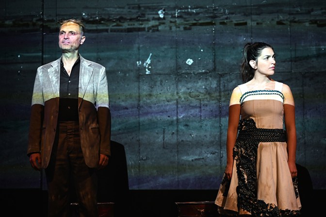 ΣΙΝΕΠΑΡΜΕΝΗ 1