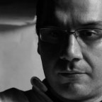 Ο Ισπανός συγγραφέας Roberto García de Mesa συνθέτει μουσική εμπνευσμένος από την πανδημία