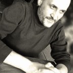 Γιάννης Διαμαντής: «Το χιούμορ είναι μία εναλλακτική προβολή της πραγματικότητας»