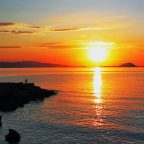 Ασημίνα Ξηρογιάννη | Ένα (+δύο) χαϊκού για τον Αύγουστο