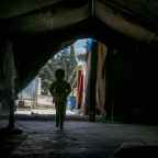 Σπύρος Κιοσσές | Πρόσφυγες