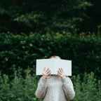 Τα 12 εξώφυλλα που ξεχωρίσαμε το 2020