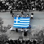 Πασχάλης Κατσίκας | Παρέλαση στις στάχτες