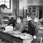 Σπύρος Κιοσσές | Σώπα, δάσκαλε…