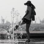 Μαρία Ε. Γιαννάτου | Καλοκαιρινή ραστώνη