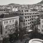  Έφη Μαρία Παπία | Στα απέναντι σπίτια