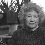 Η Νόρα Πυλόρωφ μιλά, σε πρώτο πρόσωπο, για το νέο της βιβλίο