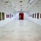 «Τα προσωπεία της βίας» στα «ΟΧΥΡΑ κατά της βίας» του Γιώργου Δουατζή