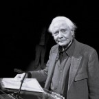 William Stanley Merwin | Τα πλοία ετοιμάζονται στη σιγαλιά (μτφρ. Τάκης Π. Πιερράκος)
