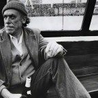 Charles Bukowski | Το γαλαζοπούλι (μτφρ. Τάκης Π. Πιερράκος)